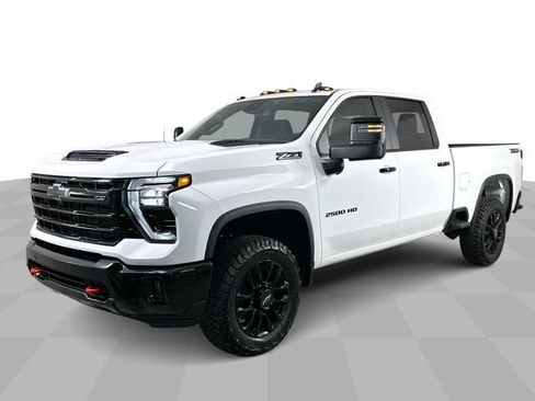 New 2026 Chevrolet Silverado 2500 LT w/ Trail Boss Package AWD/4WD image 1