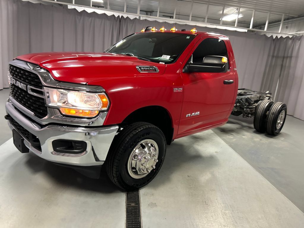 Used 2022 RAM 3500 SLT w/ Quick Order Package 27G SLT RWD image 3