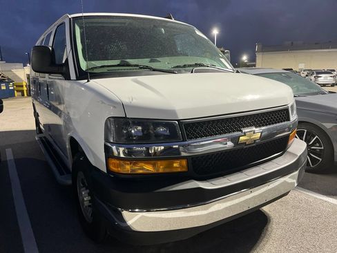 Used 2025 Chevrolet Express 2500 w/ Driver Convenience Package RWD image 2