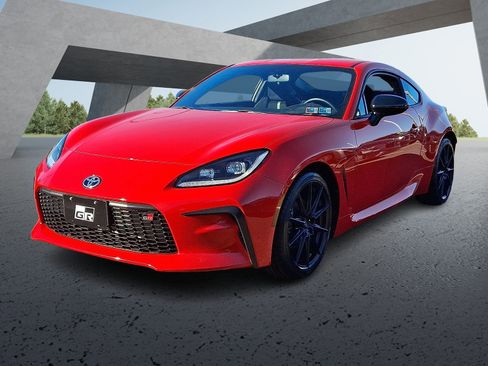 Certified 2023 Toyota GR86 Premium image 3