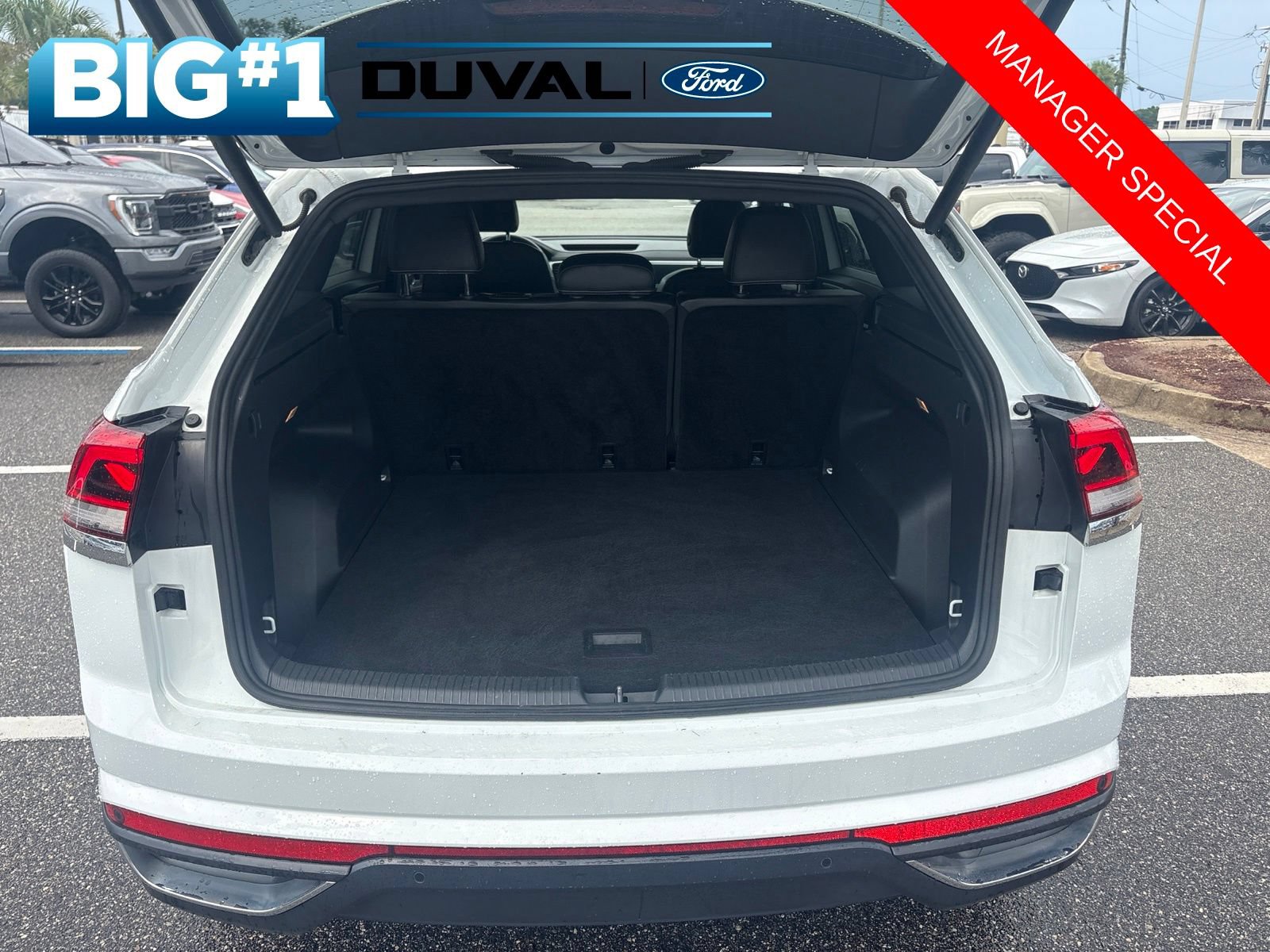 Used 2022 Volkswagen Atlas Cross Sport SE w/ Panoramic Sunroof Package AWD/4WD image 7