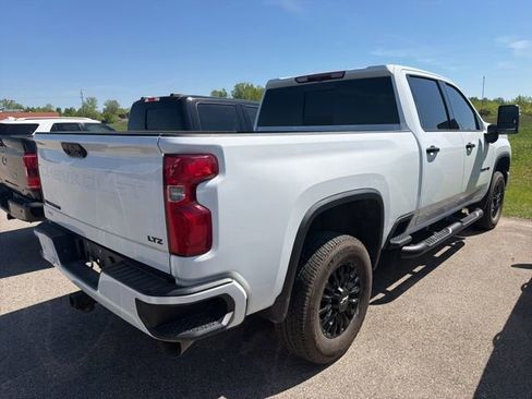 Used 2024 Chevrolet Silverado 3500 LTZ w/ LTZ Plus Package AWD/4WD image 11