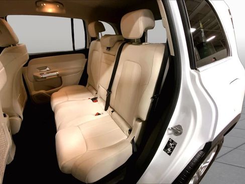 Used 2020 Mercedes-Benz GLB 250 4MATIC image 20