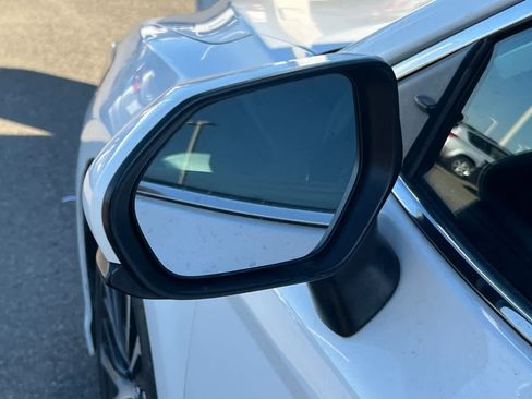 Used 2019 Toyota Camry SE w/ Carpet Mat Package image 20