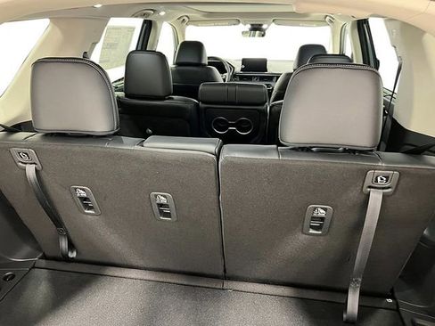 New 2025 Honda Pilot Touring image 33