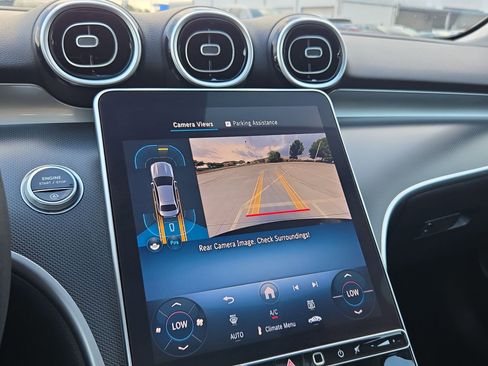 Used 2025 Mercedes-Benz C 300 4MATIC Sedan image 24