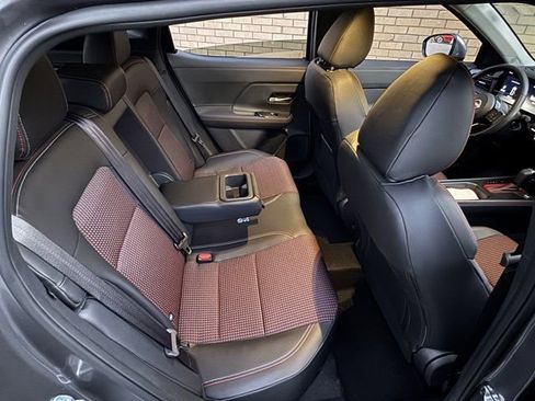 Used 2025 Nissan Kicks SR image 14