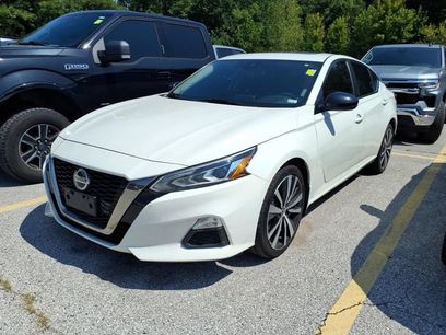 Used 2020 Nissan Altima 2.5 SR w/ Premium Package