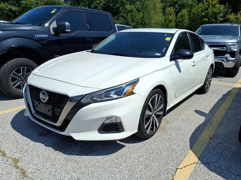 Used 2020 Nissan Altima 2.5 SR w/ Premium Package AWD/4WD image 1