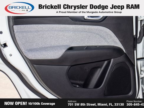 Used 2025 Jeep Compass Latitude image 15