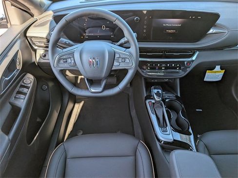 New 2026 Buick Envista Avenir image 9