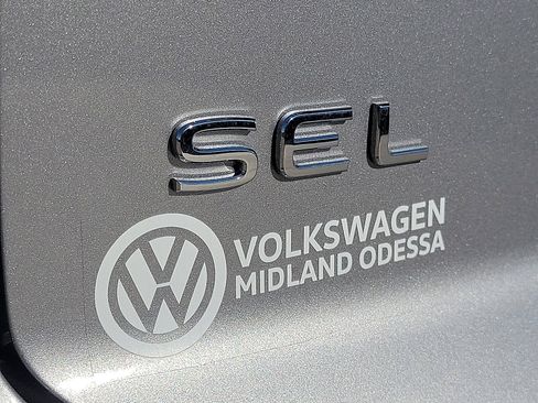 New 2026 Volkswagen Atlas Cross Sport SEL Premium R-Line image 10