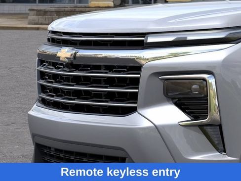 New 2026 Chevrolet Traverse LT w/ Driver Confidence Package AWD/4WD image 14