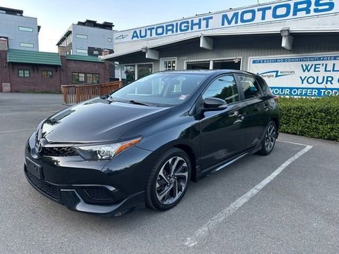 Used 2018 Toyota Corolla iM w/ All-Weather Mat Package FWD image 1