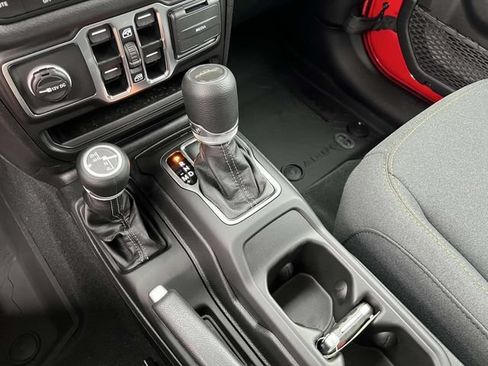 New 2025 Jeep Gladiator Sport AWD/4WD image 23