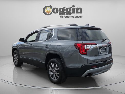 Used 2022 GMC Acadia SLT w/ Technology Package image 3