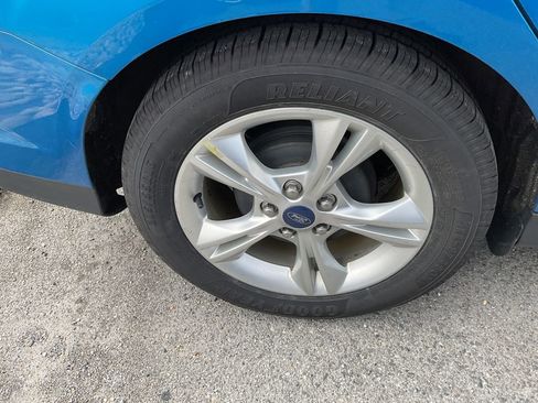 Used 2014 Ford Focus SE image 9