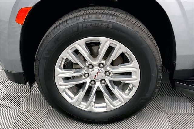 Used 2023 GMC Yukon SLT AWD/4WD image 10