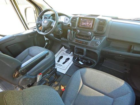 Used 2025 RAM ProMaster 2500 w/ Convenience Group FWD image 5