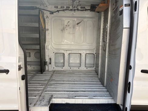 Certified 2022 Ford Transit 350 Medium Roof image 30
