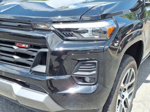 Used 2023 Chevrolet Colorado Z71 w/ Z71 Convenience Package 2 AWD/4WD image 17