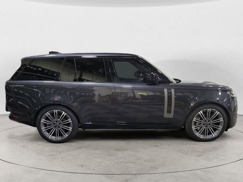 New 2025 Land Rover Range Rover SE AWD/4WD image 6