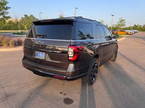 Certified 2023 Ford Expedition Limited AWD/4WD image 3