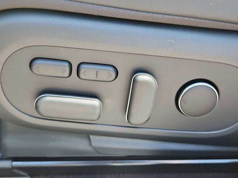 Certified 2024 Hyundai Ioniq 5 Limited RWD image 17