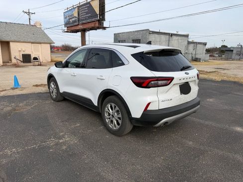 Used 2023 Ford Escape Active image 4