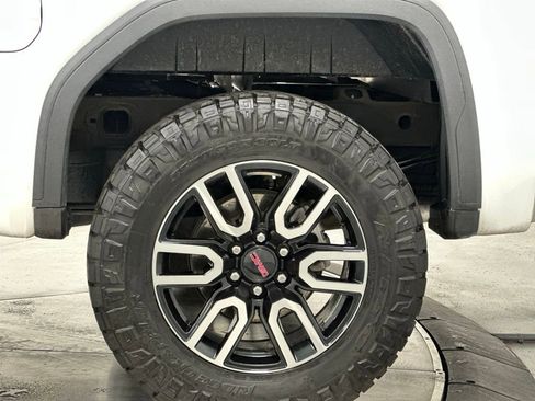 Used 2025 GMC Sierra 1500 AT4 w/ AT4 Premium Package image 36