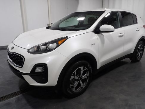 Used 2021 Kia Sportage LX AWD/4WD image 4