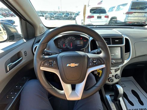 Used 2017 Chevrolet Sonic LT image 28