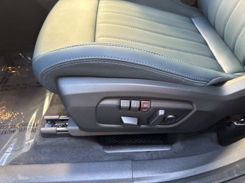 Used 2025 MINI Cooper Countryman S w/ Comfort Package Max image 16