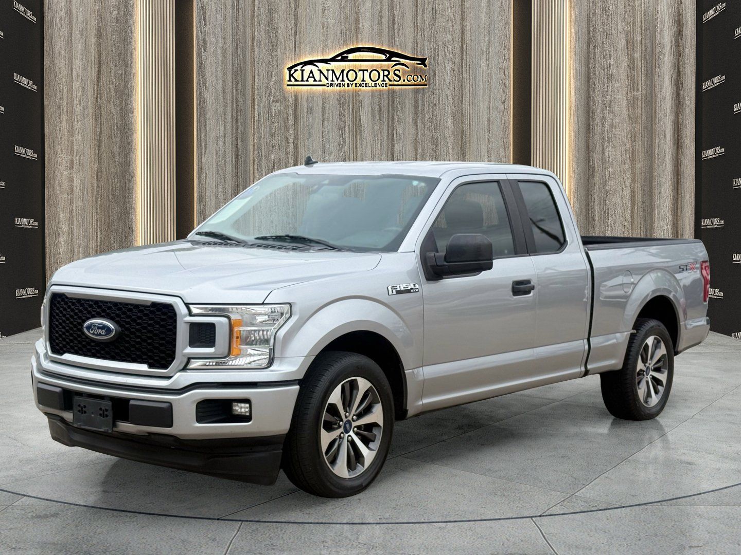 Used 2020 Ford F150 XL w/ Equipment Group 101A Mid RWD image 3