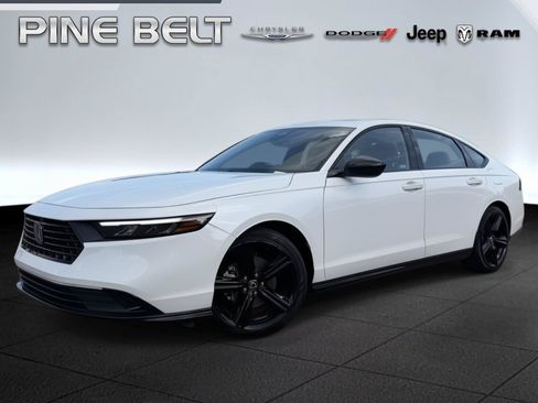 Used 2023 Honda Accord Sport image 1