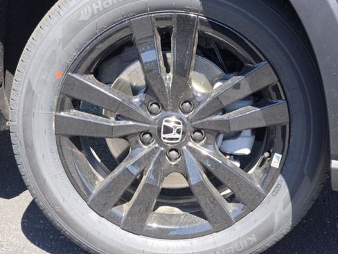 New 2027 Honda HR-V Sport image 5