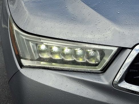 Used 2018 Acura MDX SH-AWD w/ Technology Package image 9