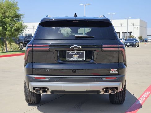 New 2027 Chevrolet Traverse Z71 w/ Driver Confidence Package AWD/4WD image 8