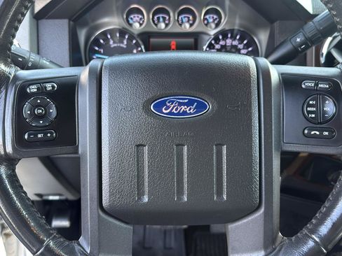 Used 2011 Ford F250 Lariat w/ Lariat Interior Pkg AWD/4WD image 17