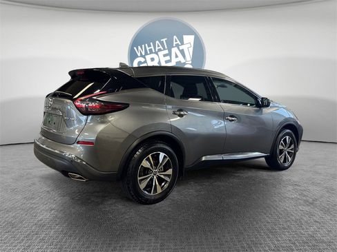 Used 2023 Nissan Murano SV image 3