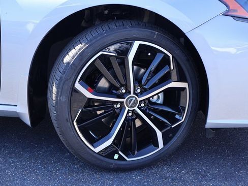 New 2025 Nissan Altima 2.5 SR image 17