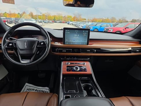 Used 2023 Lincoln Aviator Reserve w/ Equipment Group 201A image 42