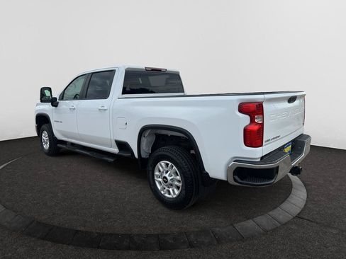 Used 2024 Chevrolet Silverado 2500 LT w/ Convenience Package AWD/4WD image 8