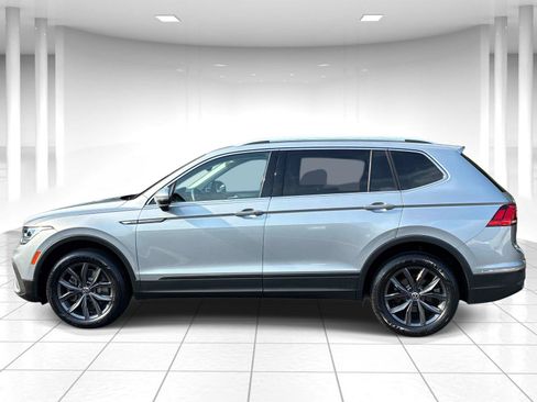 Used 2022 Volkswagen Tiguan SE AWD/4WD image 5