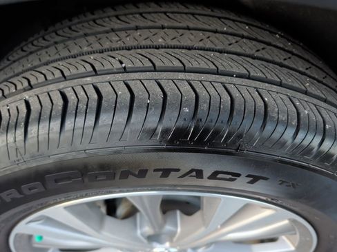 Certified 2022 Buick Envision Preferred image 12