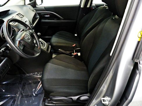 Used 2014 MAZDA MAZDA5 Sport FWD image 8
