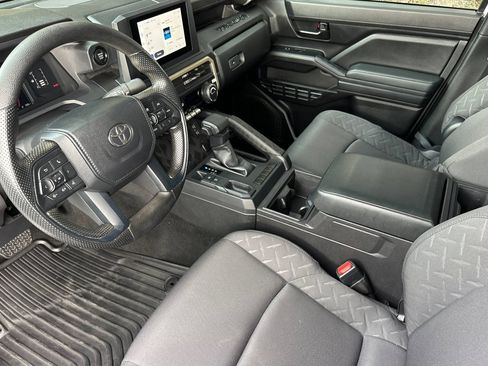 Used 2024 Toyota Tacoma SR RWD image 10
