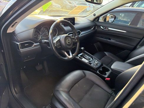 Used 2017 MAZDA CX-5 Touring w/ Preferred Equipment Package image 11