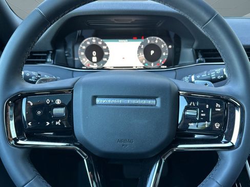 Used 2025 Land Rover Range Rover Evoque S image 17
