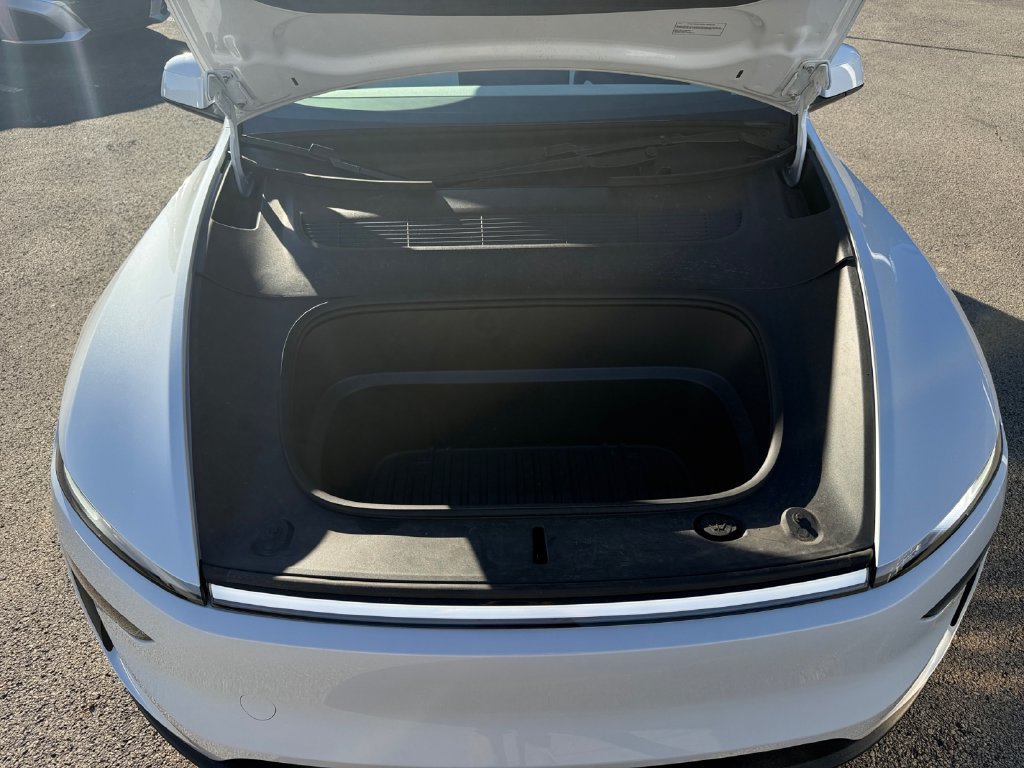 Used 2026 Tesla Model Y Long Range AWD/4WD image 27